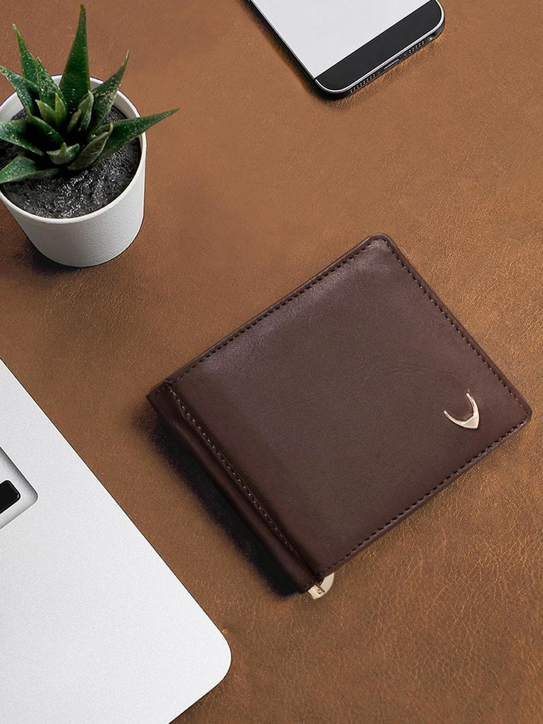 Buy Hidesign Ee 386 Mc Brown Leather Money Clip - - Accessories for Men