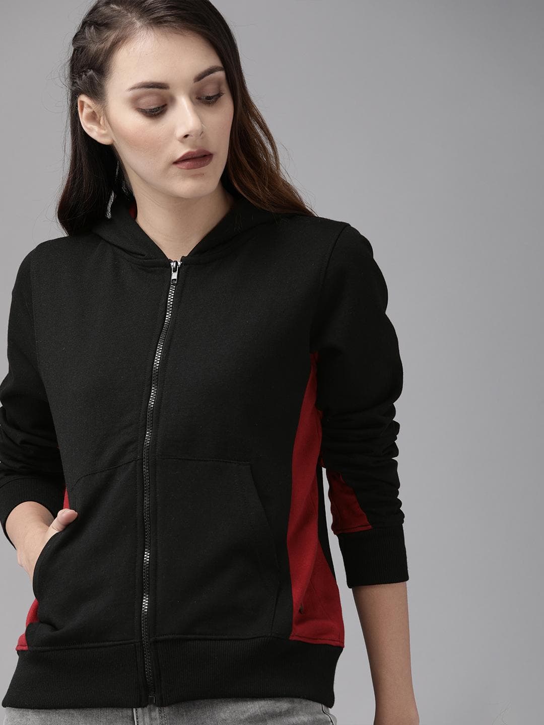 Roadster GreenTurn Women Black Solid Hooded Sweatshirt