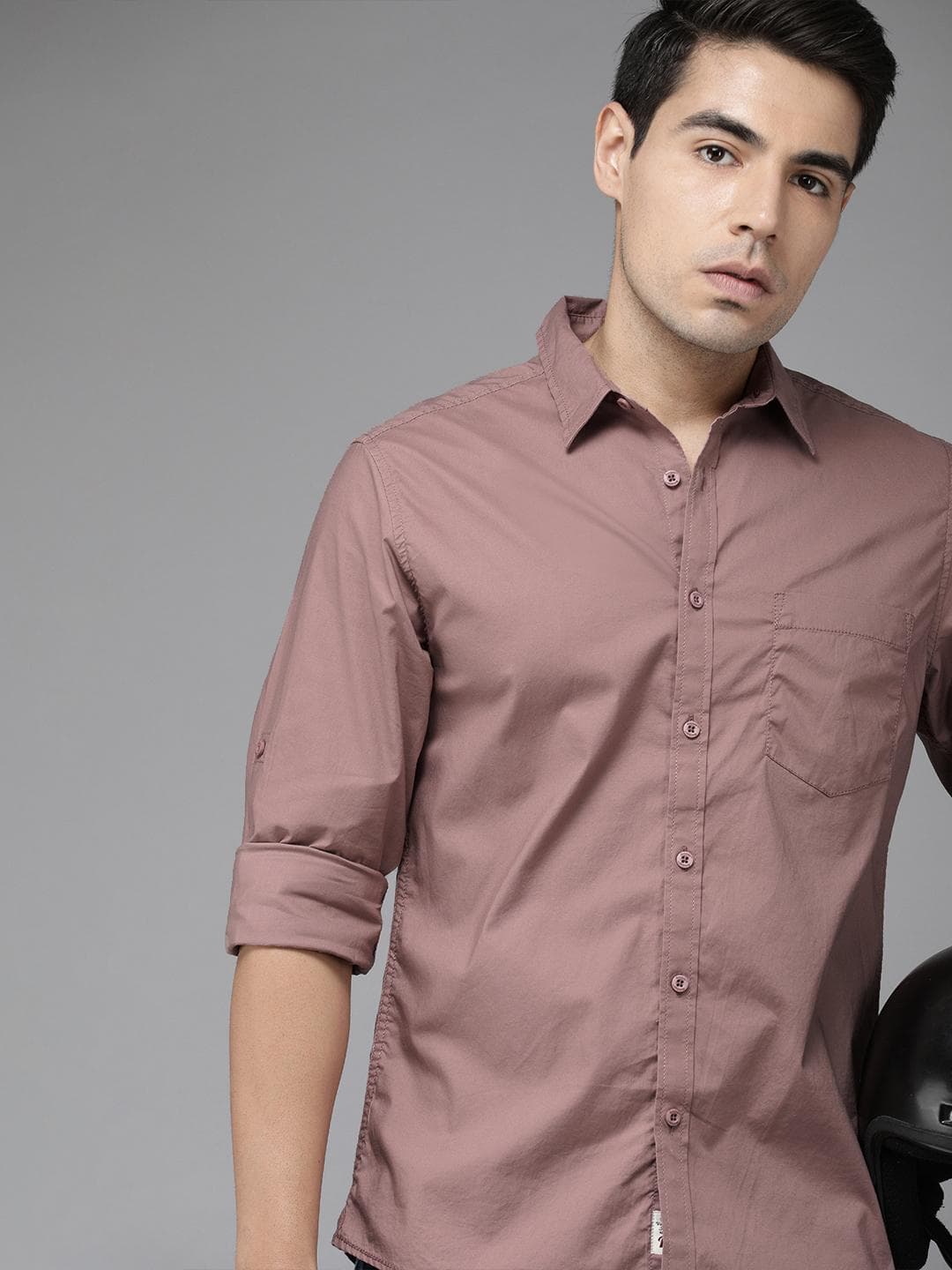 Roadster Men Peach-Coloured Regular Fit Solid Casual Shirt