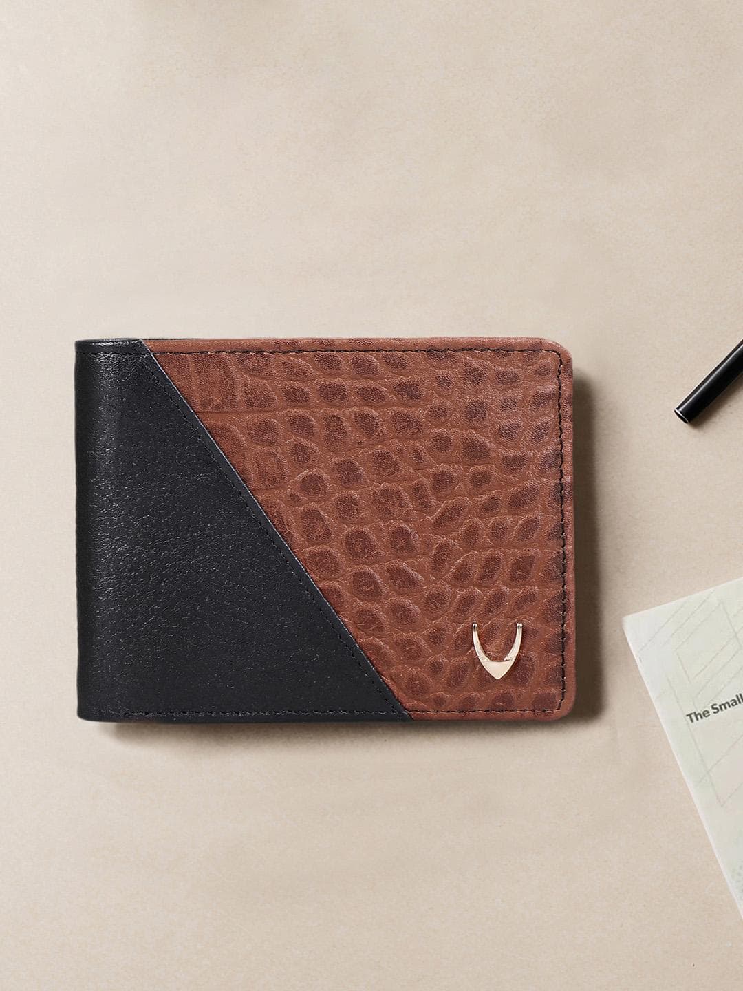 Hidesign Men Black & Brown Textured Two Fold Wallet