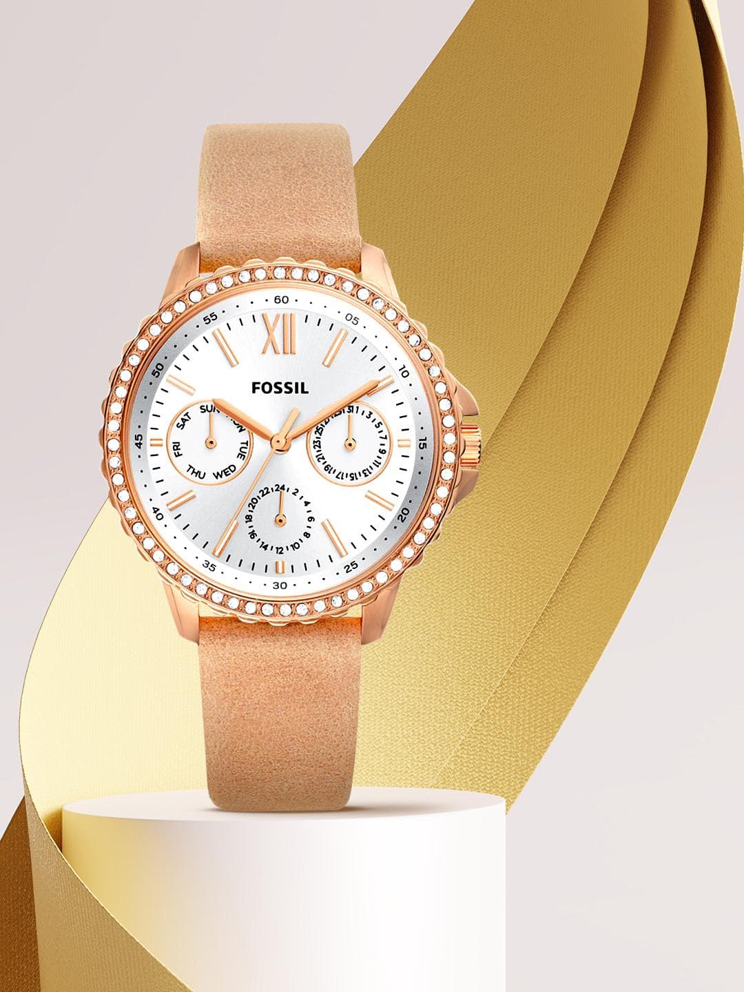 Fossil Women Beige & Silver-Toned Analogue Leather Watch ES4888