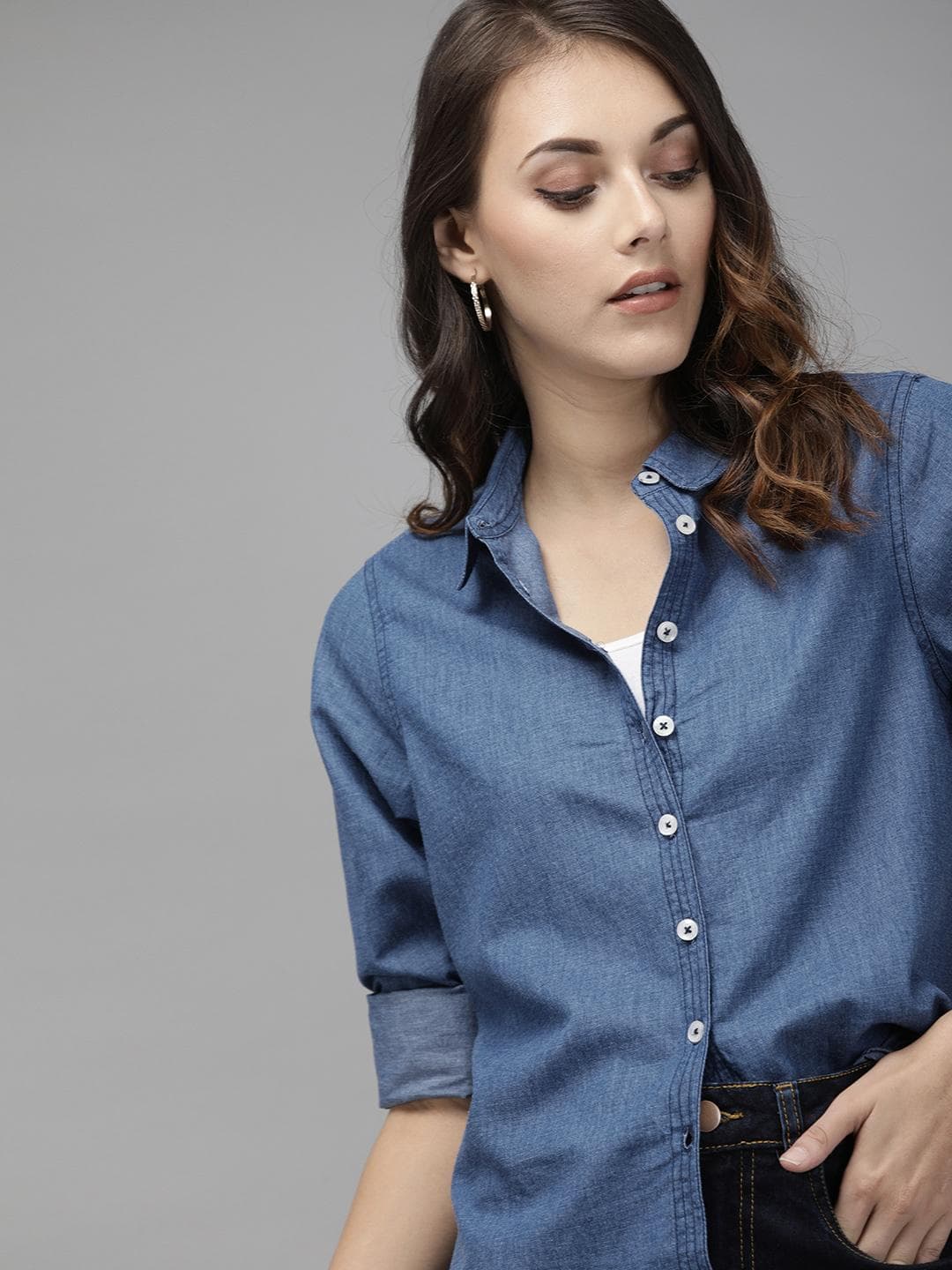 The Roadster Lifestyle Co Women Blue Regular Fit Solid Casual Denim Shirt
