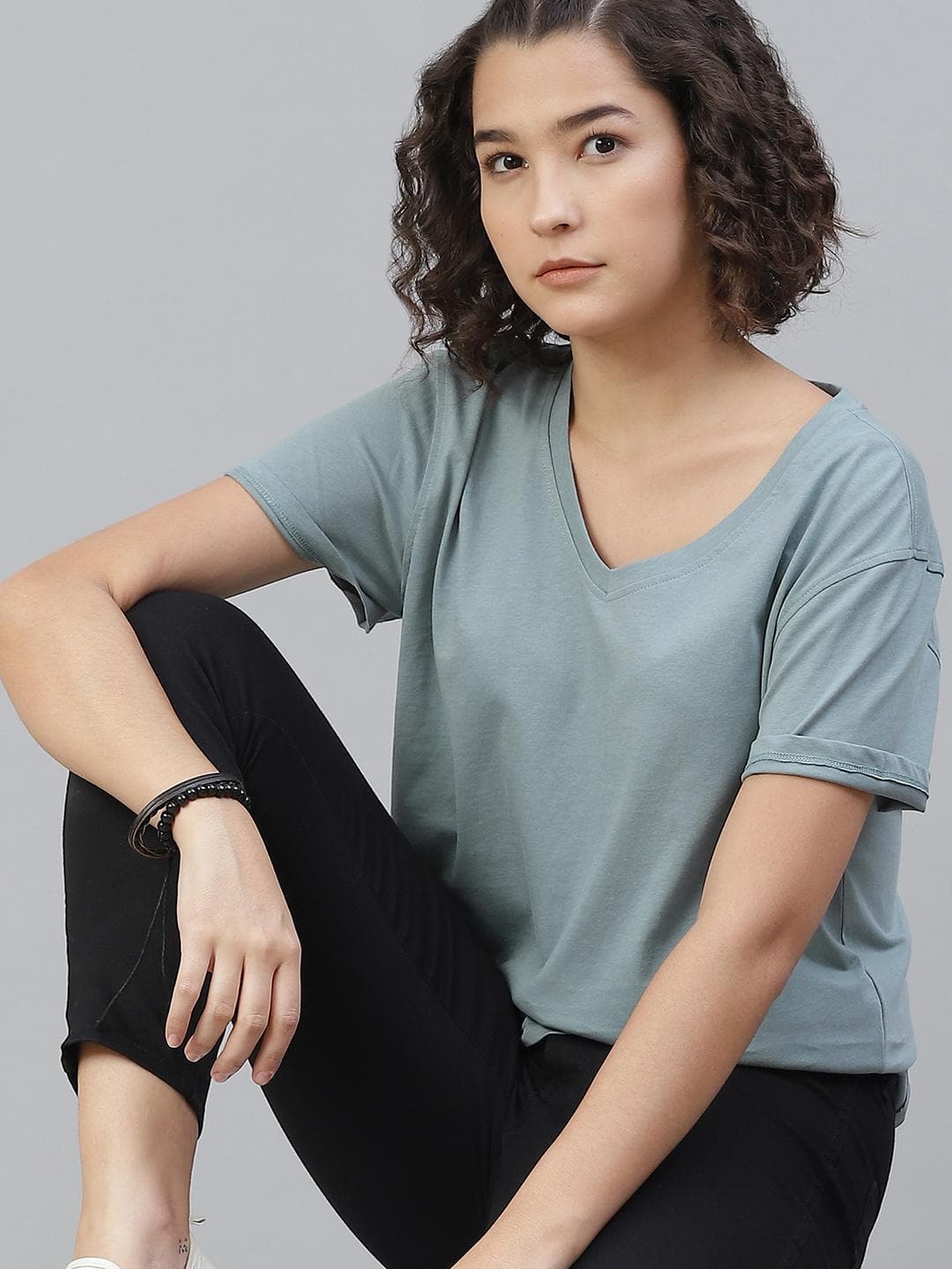 Roadster Women Green Solid Pure Cotton V-Neck Pure Cotton T-shirt