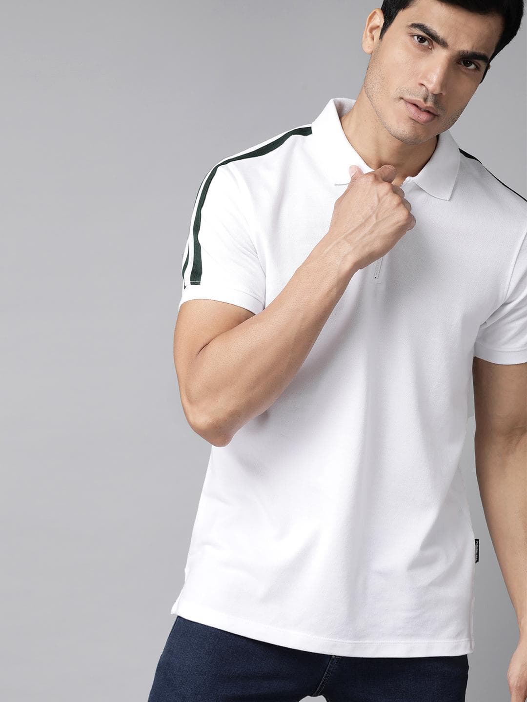 Roadster Men White Cotton Solid Spread Collar T-shirt