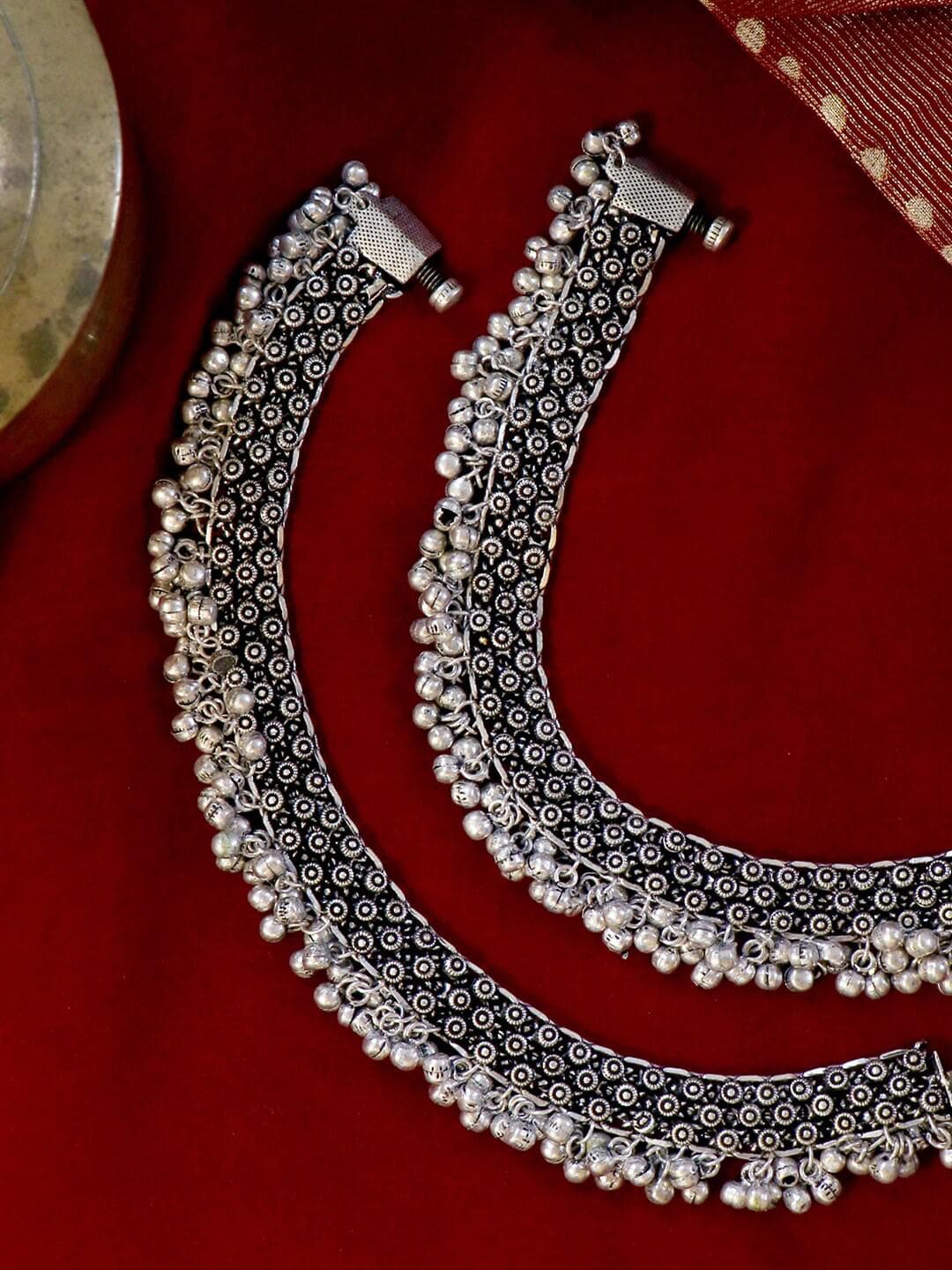 TEEJH Set Of 2 Oxidised Silver-Plated Veena Rawa Ghungroo Anklets