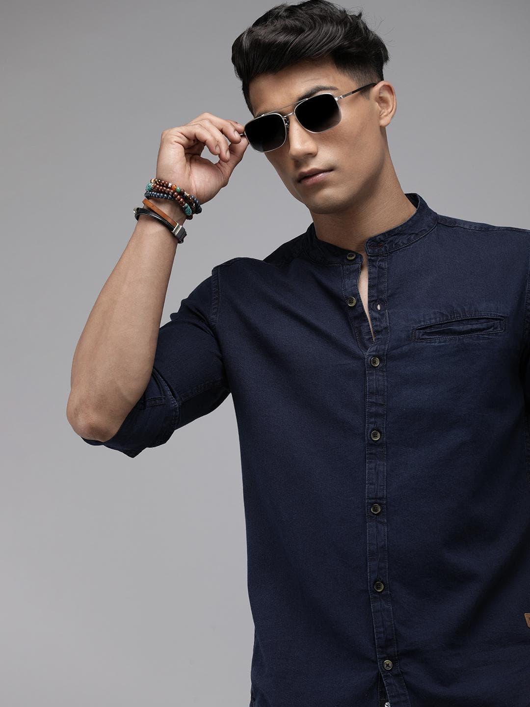 Roadster Men Navy Blue Regular Fit Solid Opaque Cotton Casual Denim Shirt with Pocket