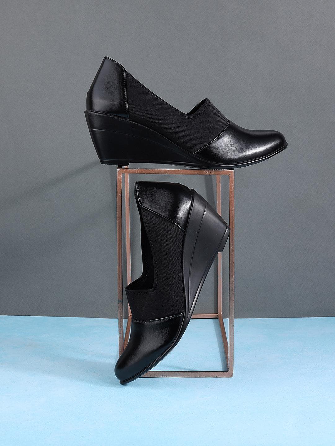 Metro Womens Black Solid Pumps Heels