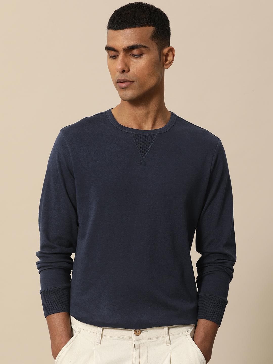 Mr Bowerbird Men Navy Blue Regular Fit Pure Cotton V Patch T-shirt