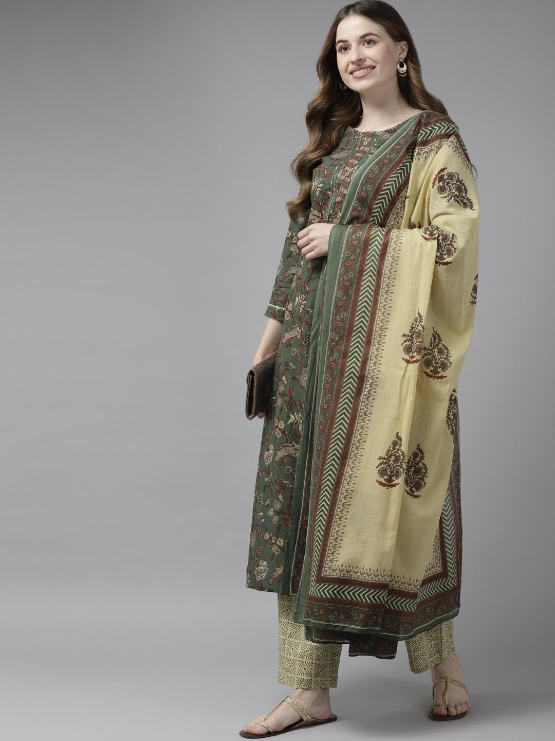 Yufta Women Green Floral Printed Pure Cotton Sequinned Kurta With Trousers & Dupatta