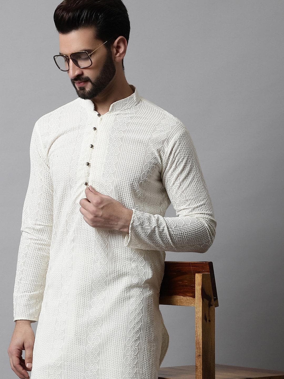 Jompers Men Cream-Coloured Ethnic Motifs Embroidered Cotton Kurta