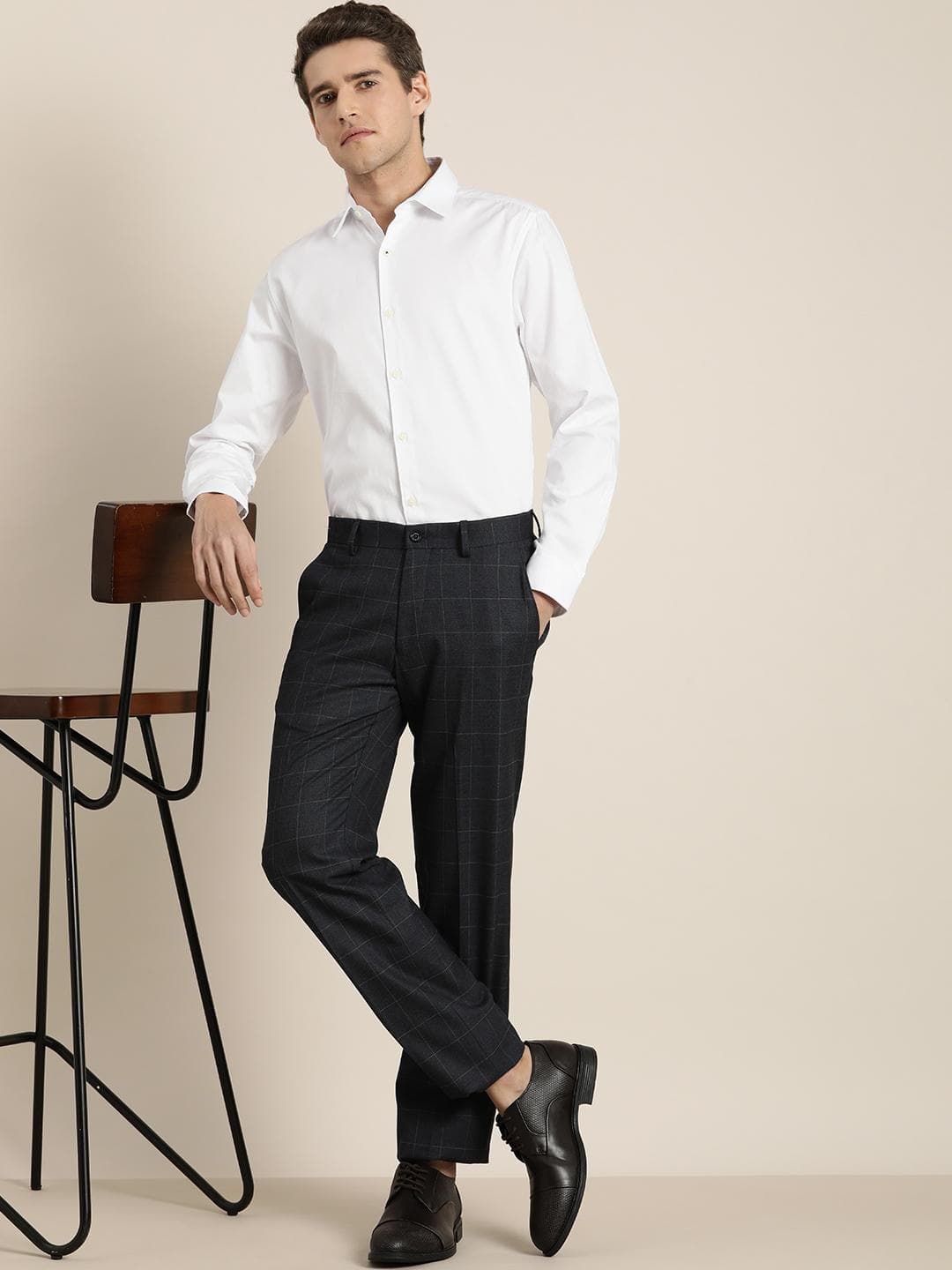 INVICTUS Men White Solid Slim Fit Pure Cotton Formal Shirt