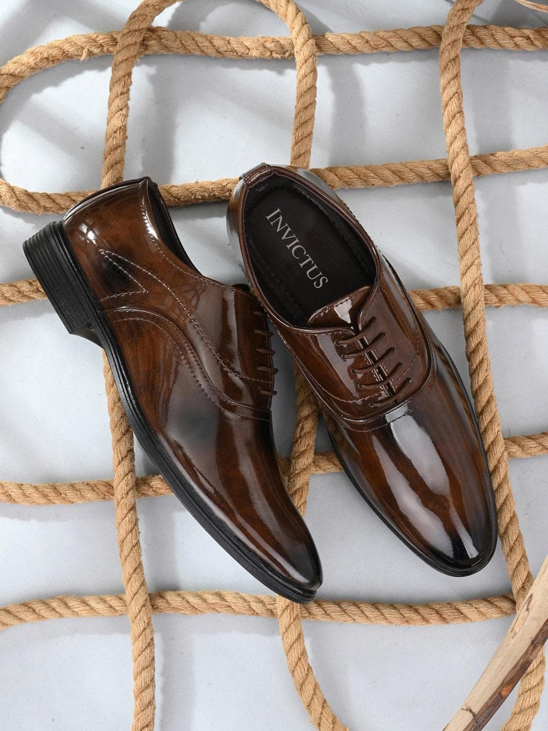 INVICTUS Men Tan Brown Solid Formal Oxfords
