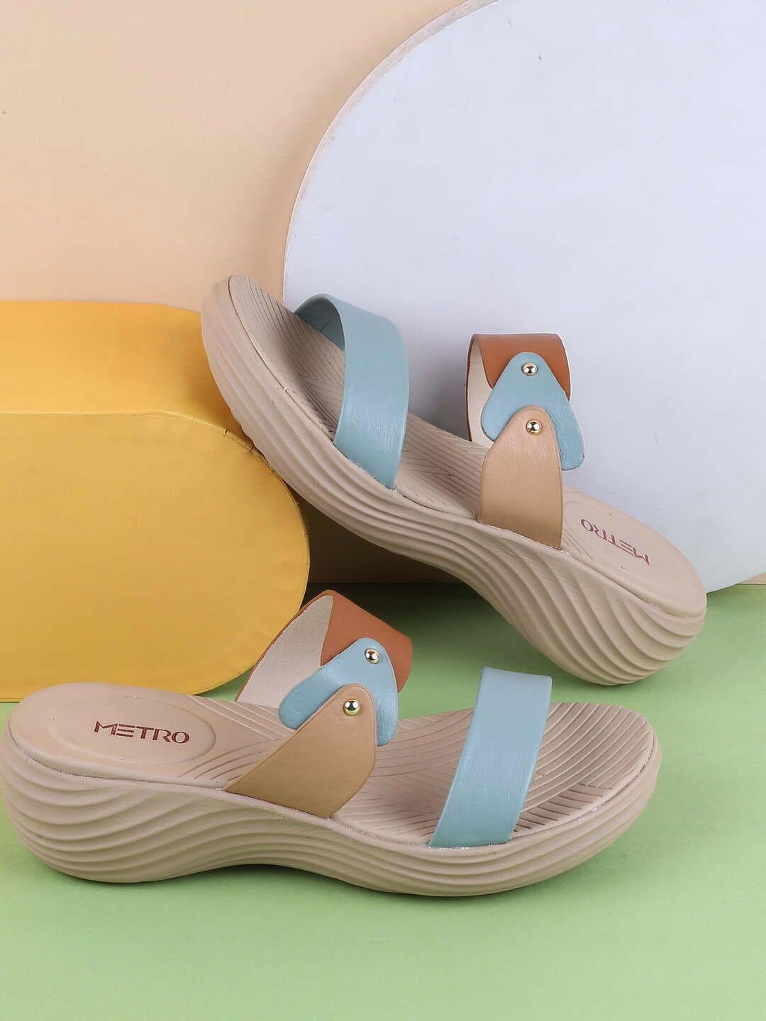 Metro Womens Beige Comfort Strapy Open Toe Wedge Heel