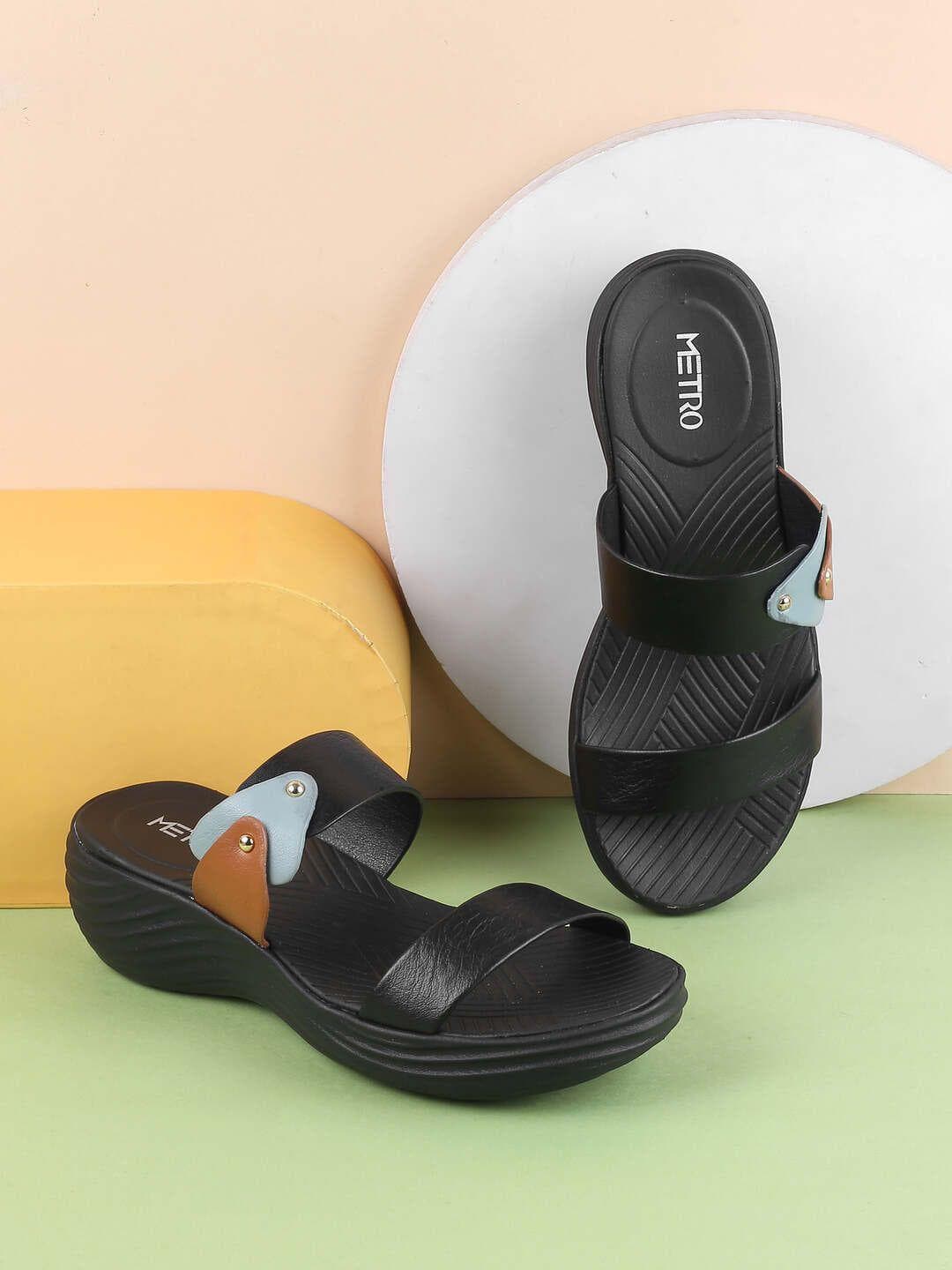 Metro Womens Black Comfort Strapy Open Toe Wedge Heel