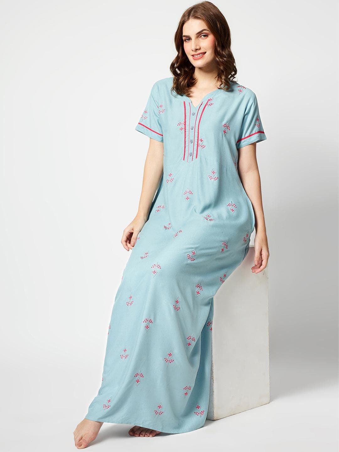 Zeyo Ethnic Motifs Embroidered Maxi Nightdress