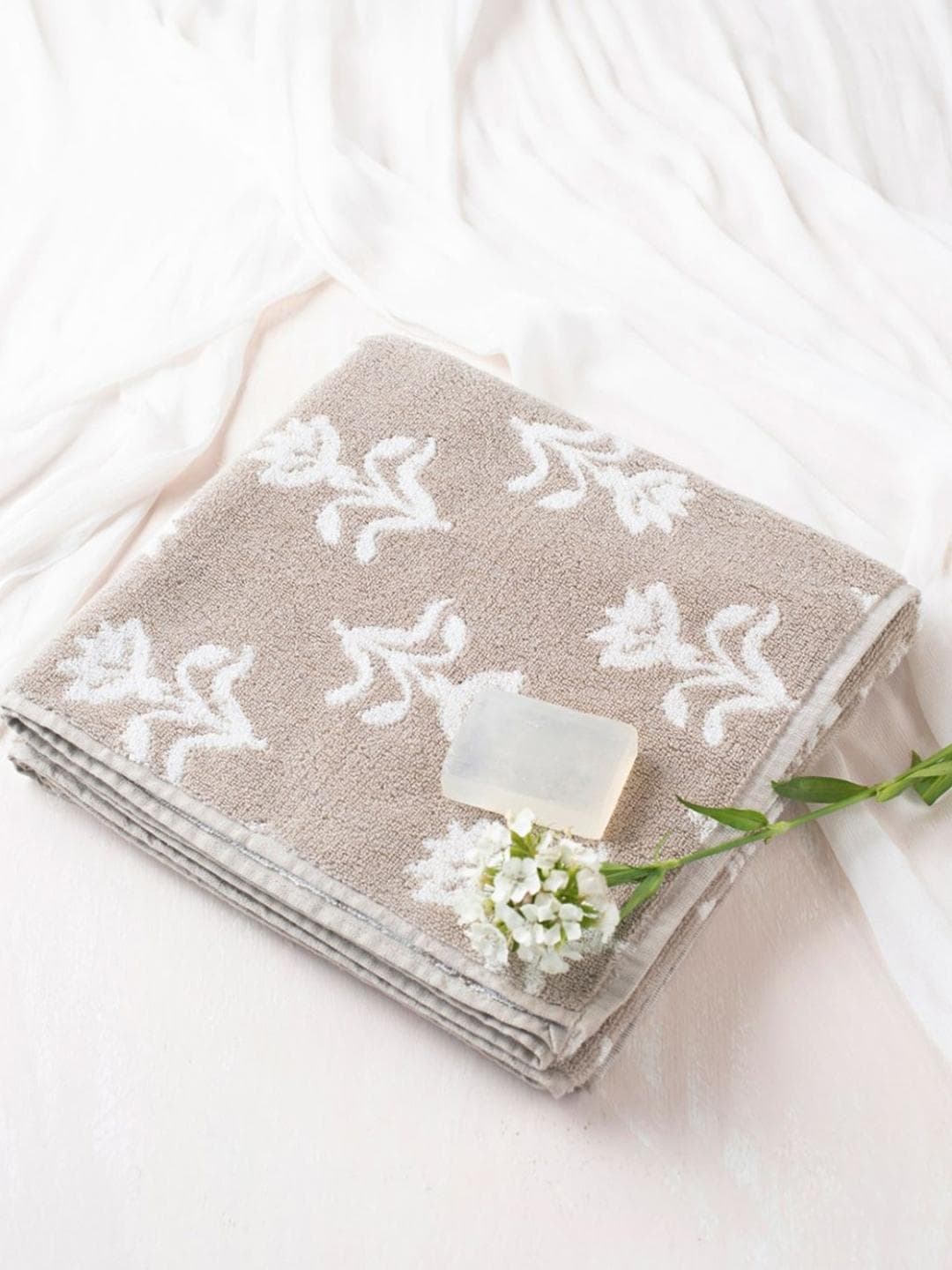 Buy Fabindia Vikal Beige & White Floral Cotton 570 GSM Pile Hand Towel - - Home for Unisex