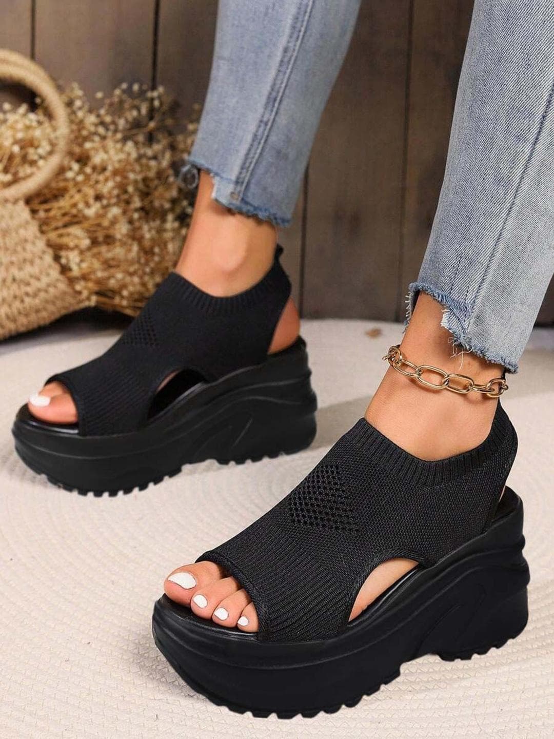 Shoetopia Girls Wedge with Laser Cuts