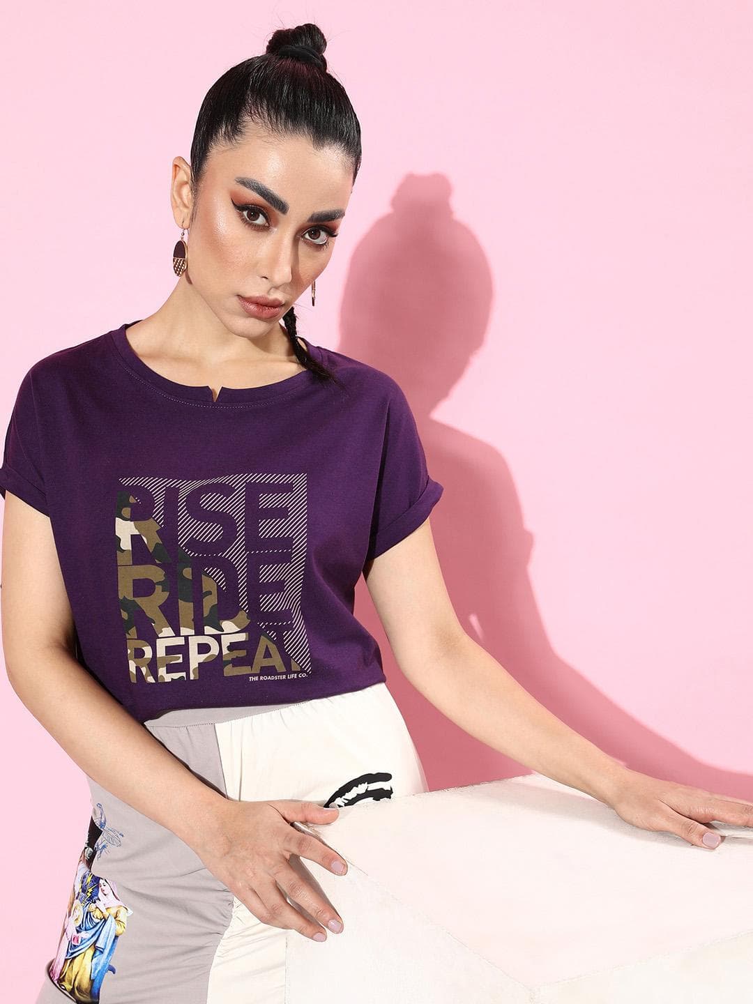 The Roadster Lifestyle Co. Women Pure Cotton Typography Printed Extended Sleeves T-shirt