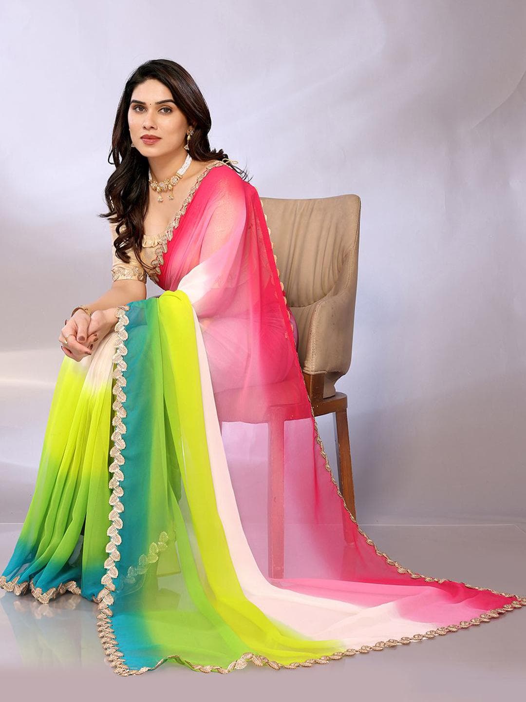 FABMORA Colourblocked Sequinned Poly Georgette Saree with Blouse Piece