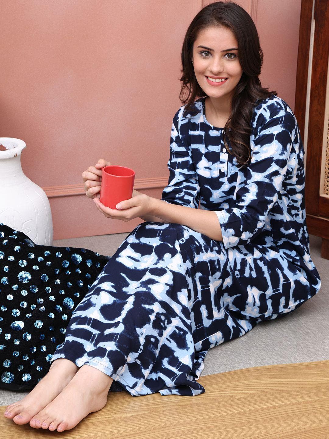 Claura Women Abstract Printed Maxi Nightdress