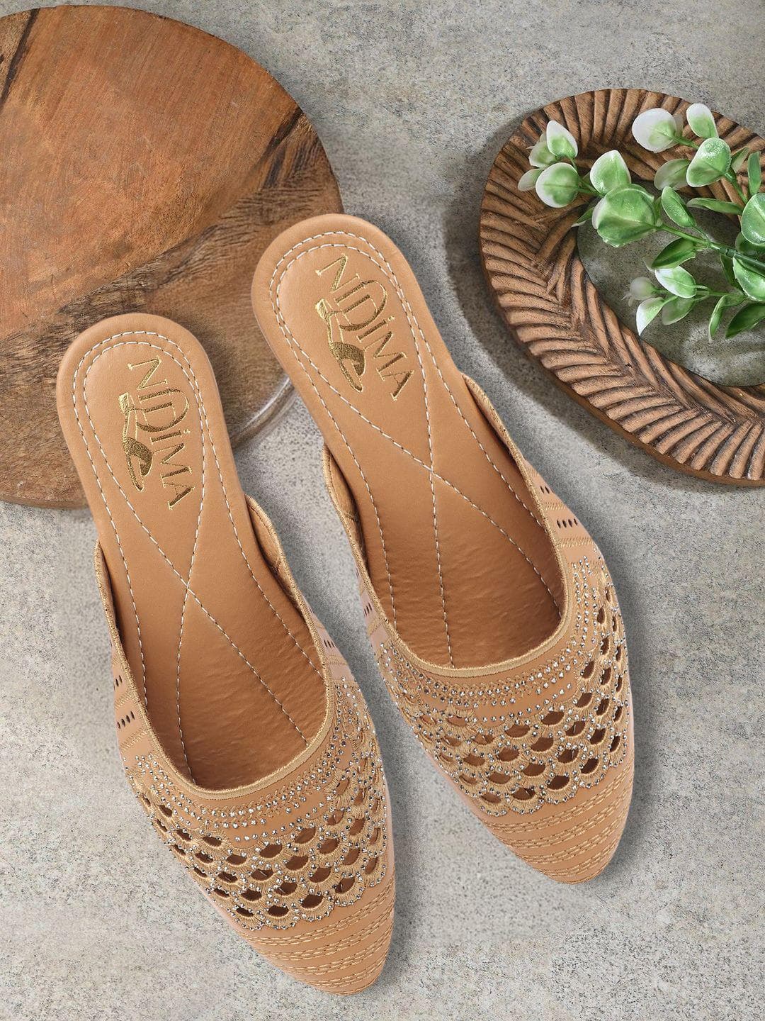 Nidima Women Embellished Ethnic Mules Flats