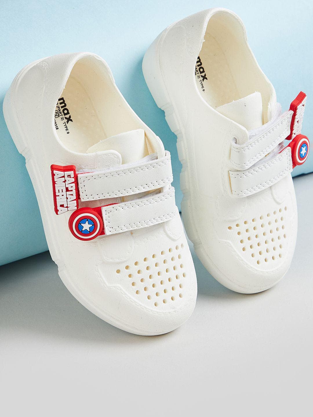 max Boys Colourblocked PU Slip-On Sneakers