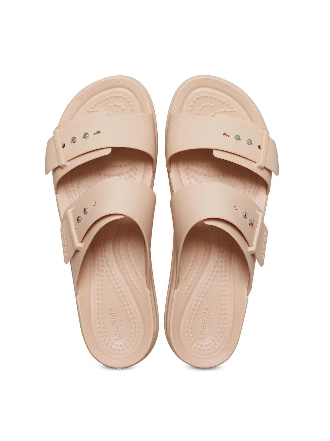Crocs Brooklyn Buckle Low Sandal