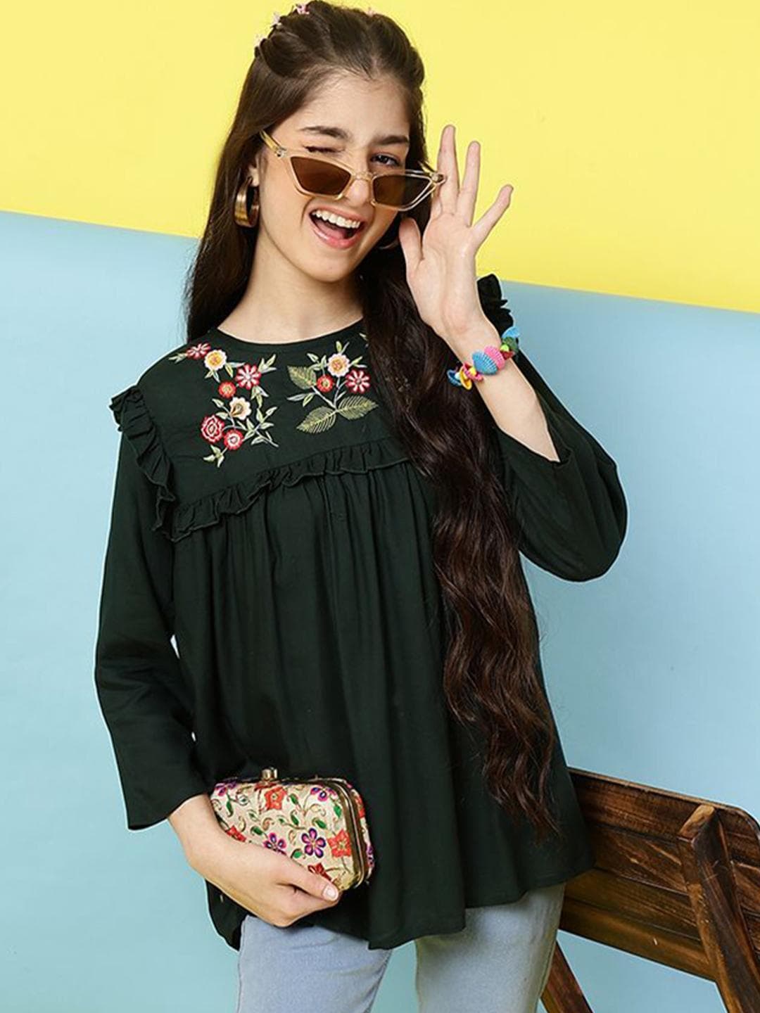 Ishti Women Floral Embroidered Boat neck Top