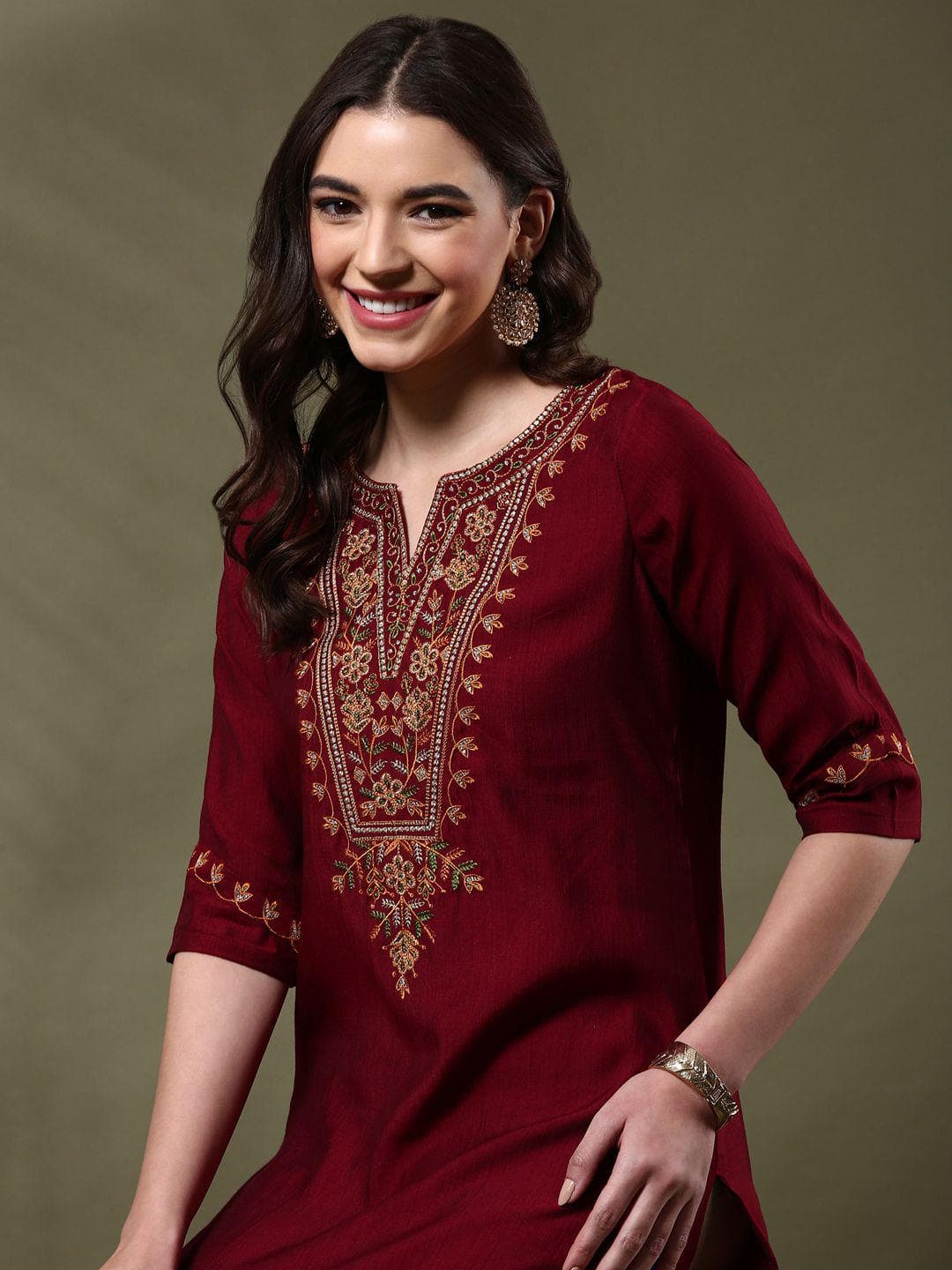 Anouk Women Floral Embroidered Flared Sleeves Thread Work Kurta