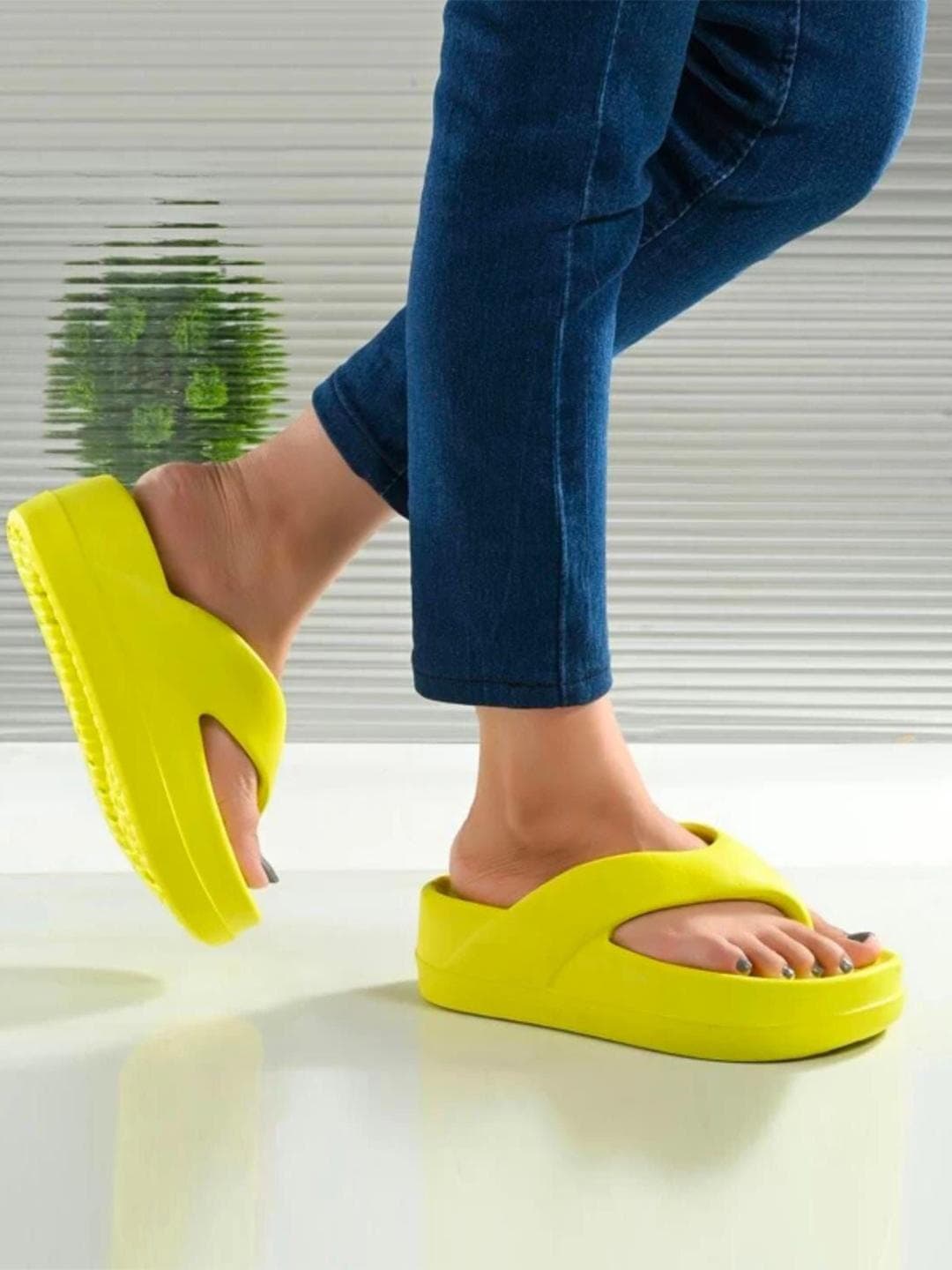 Deals4you Women Thong Flip-Flops