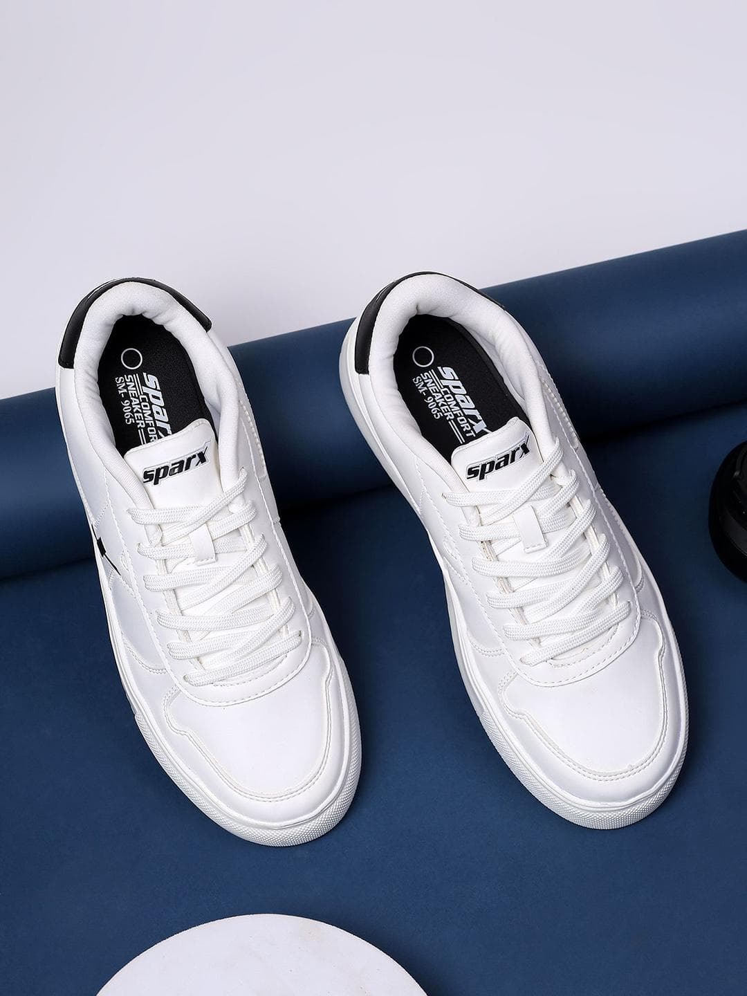 Sparx Men Round Toe Lace-Ups Sneakers