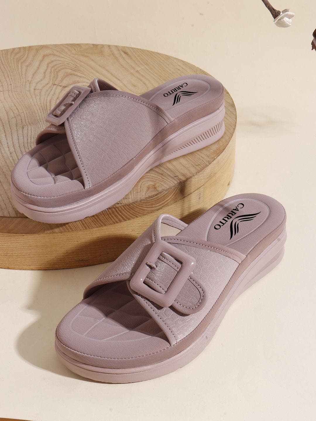 carrito Women Flatform Heel Sandals with Buckles