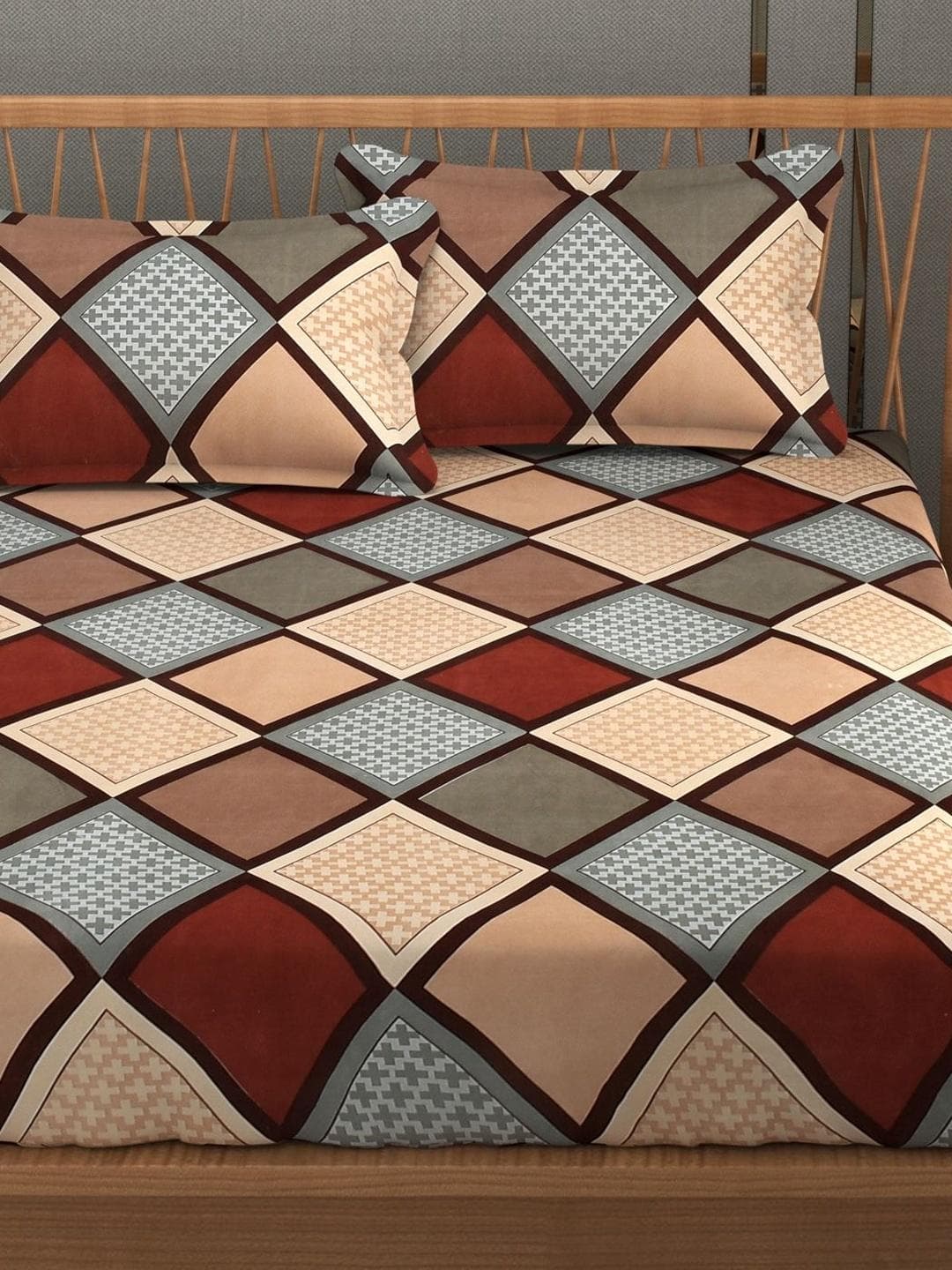 FURNOFY Brown Geometric Printed King Size Bedsheet With 2 Pillow Covers