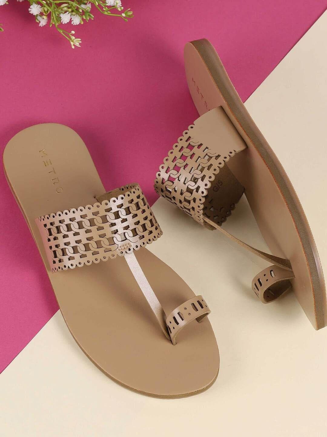 Metro Women T-Strap Flats