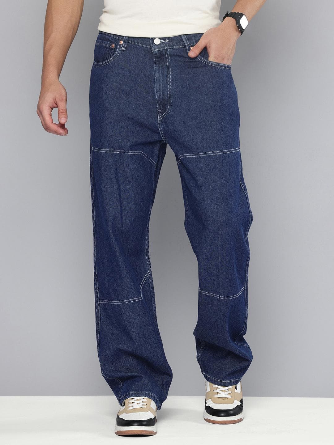 Levis Men 568 Straight Fit Jeans