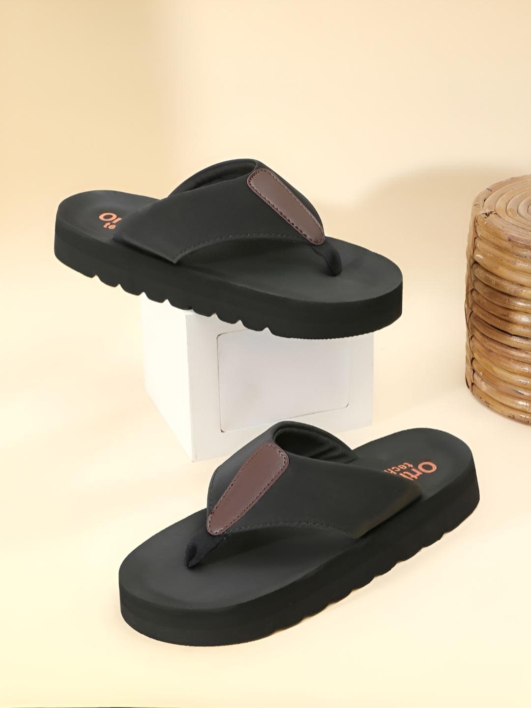 glitchez Men Ortho Thong Flip-Flops