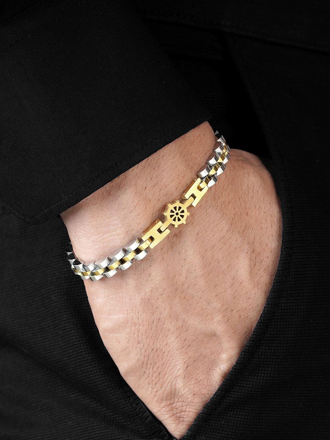 Buy SWASHAA Men Silver Plated Stainless Steel Link Bracelet - - Accessories for Men