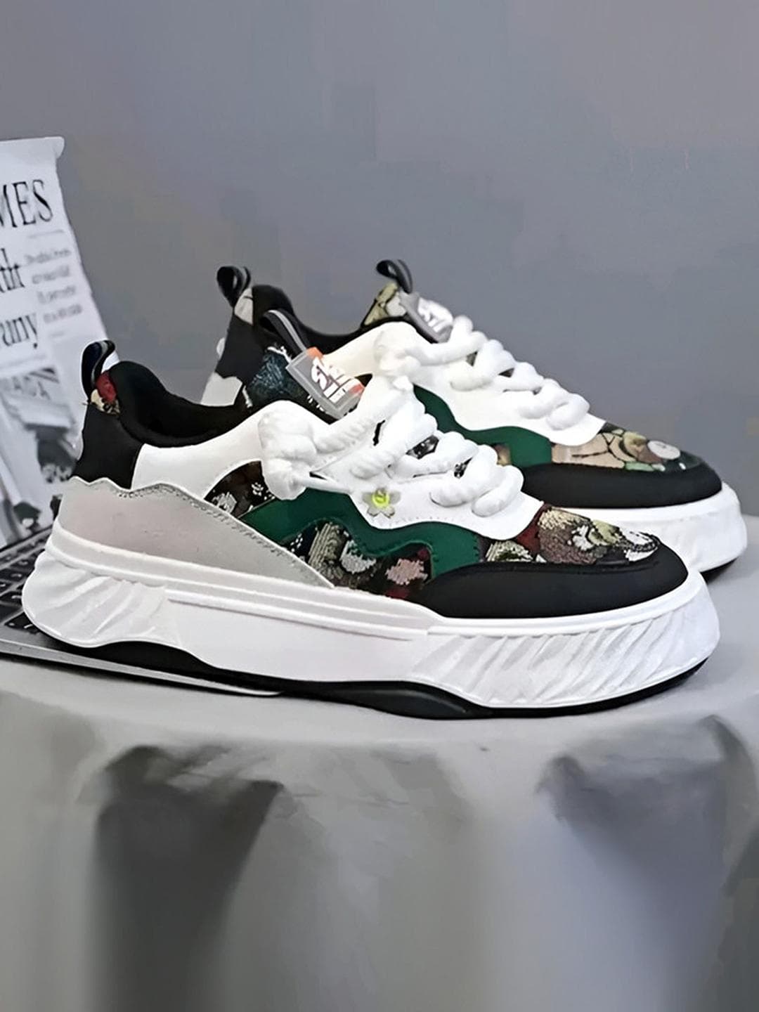 Layasa Men Printed Round Toe Lace Ups Memory Foam Sneakers