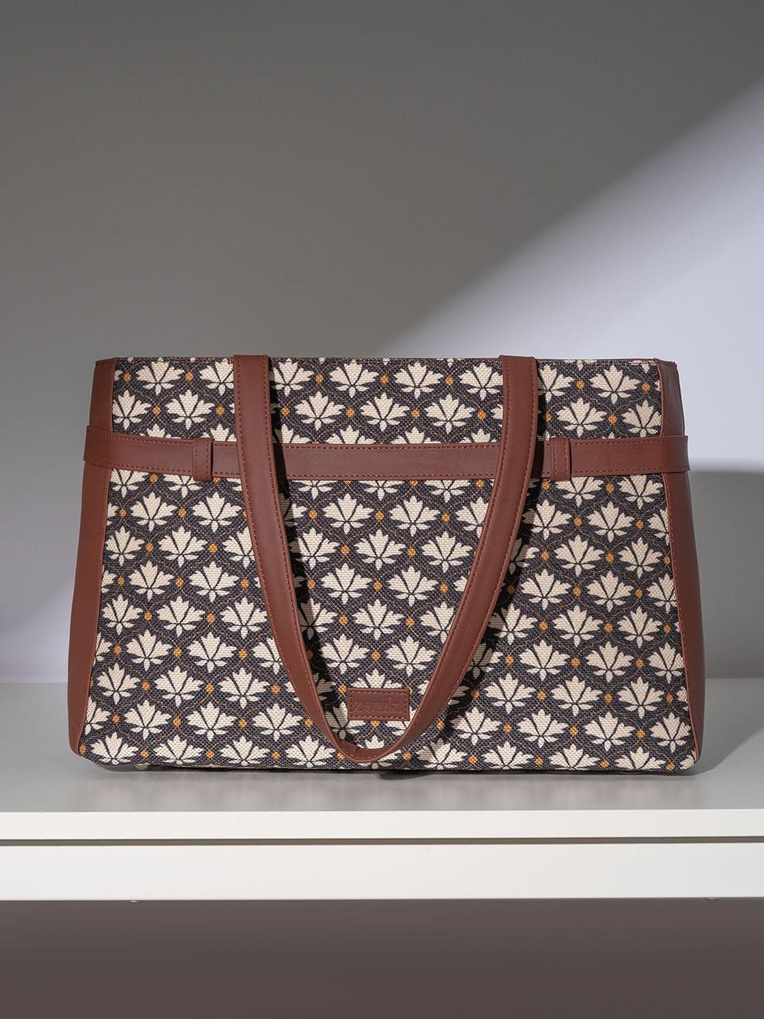 ZOUK Women Floral Printed Shopper Leather Tote Bag