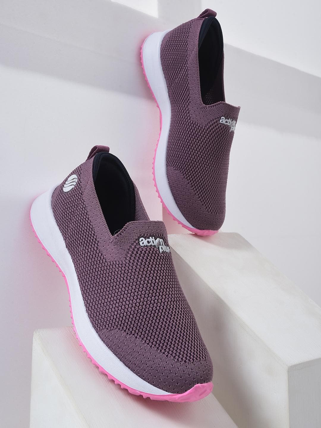 Action Women Textured Slip-On Sneakers