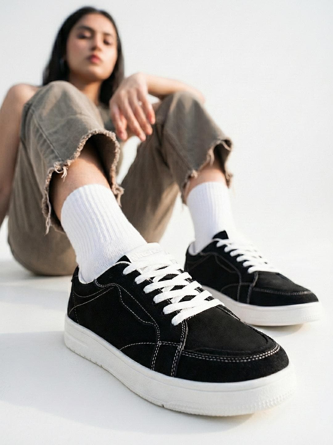 glitchez Women Everyday Sneakers With Suede Finish