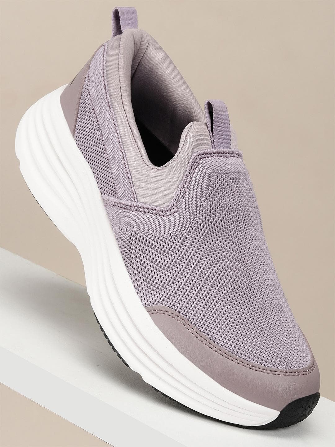 AVANT Women Runova Walking Shoes - Lavender