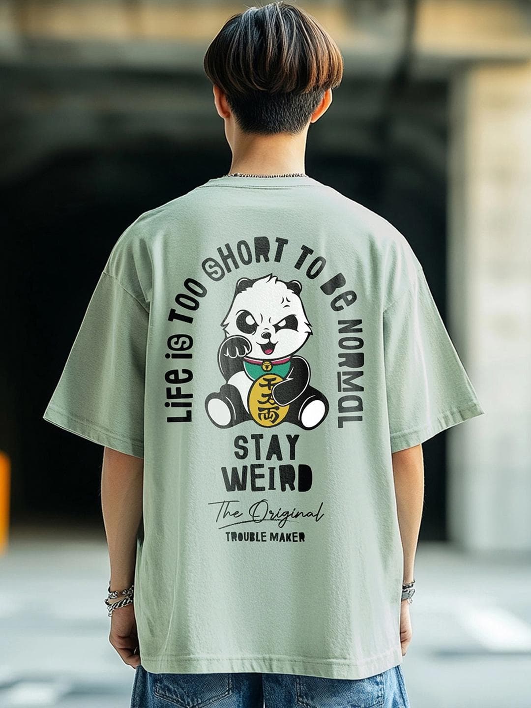 Bewakoof Men Typography Oversized T-shirt