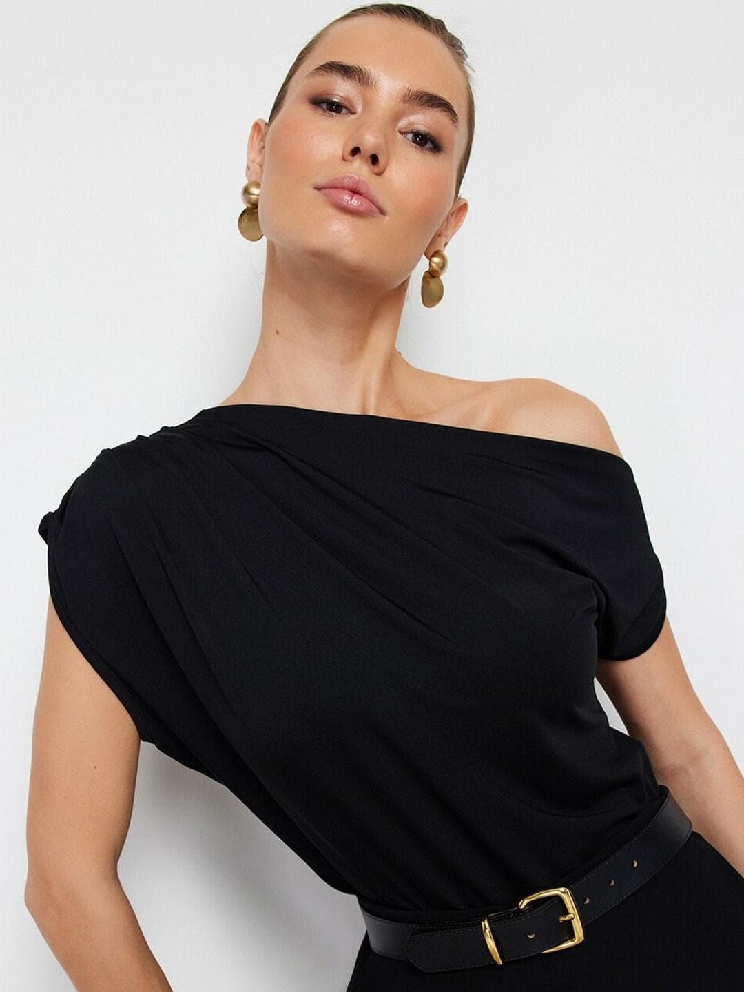 ZYNG One Shoulder Top