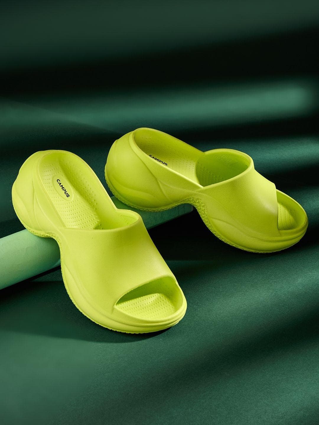 Campus GCW-7008 Women Sliders