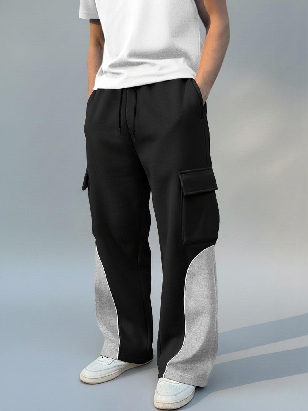 TRIPR Men Baggy Mid-Rise Track Pant