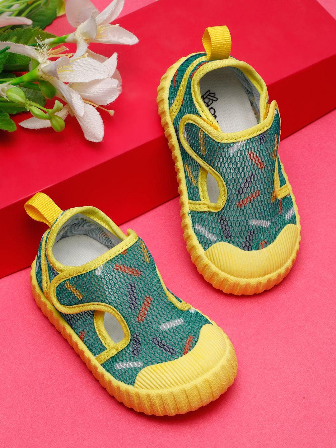 ONYC Unisex Kids Woven Design Slip-On Sneakers
