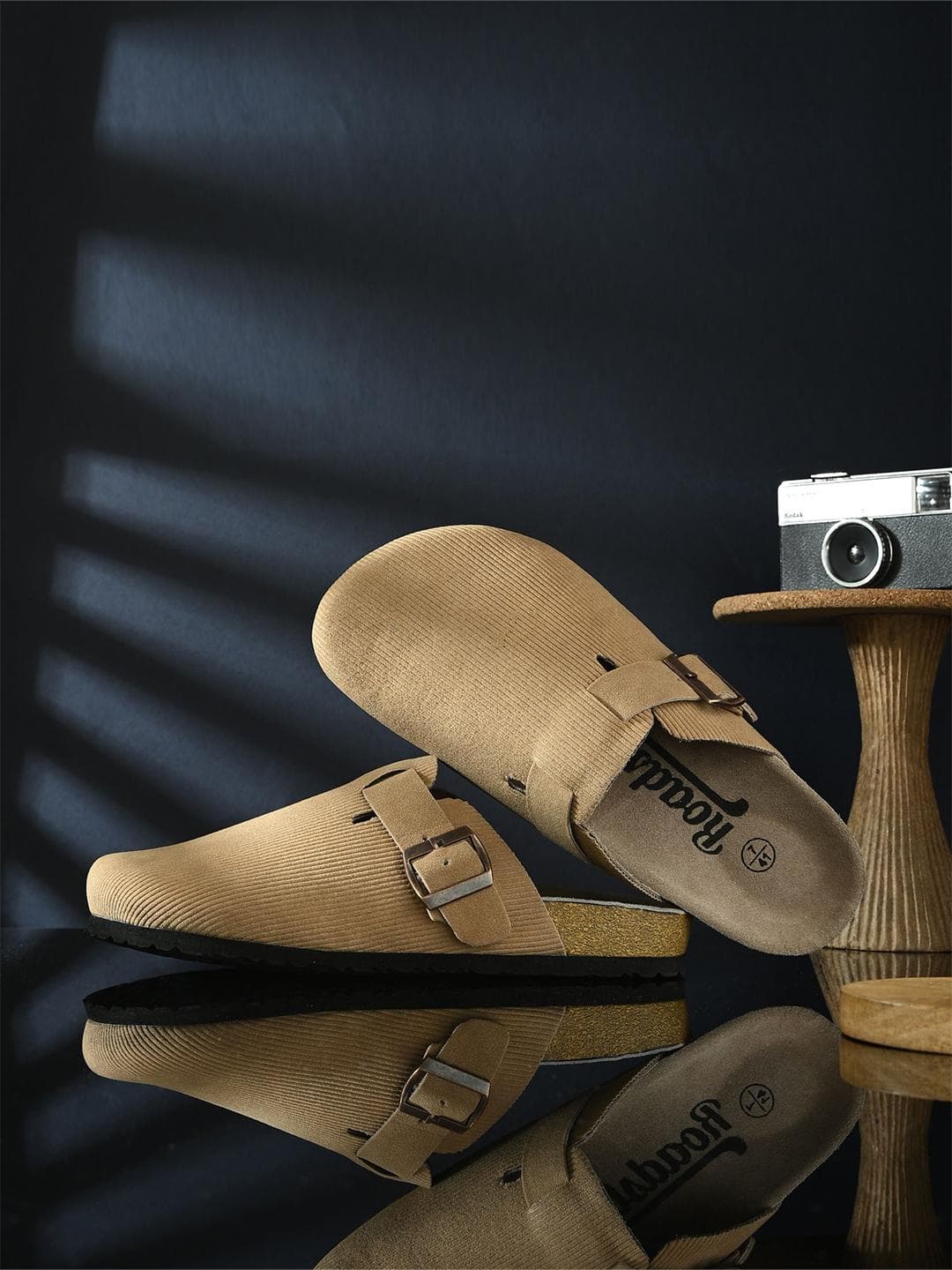 The Roadster Lifestyle Co Men Casual Shoe Style Sandals