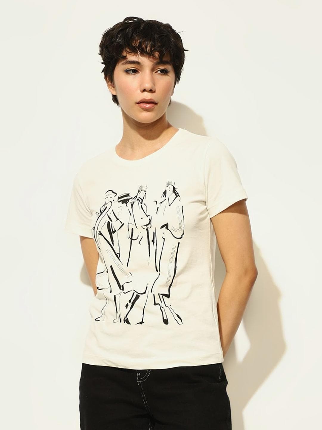 ONLY Women Graphic Printed Round Neck Cotton T-shirt