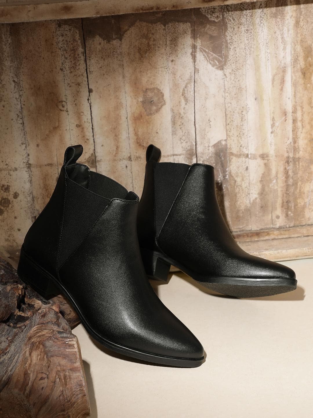 The Roadster Lifestyle Co. Women Mid-Top Heeled Chelsea Boots